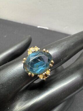 Vintage 18K NBE Gold-Tone Ring With Large Blue Gemstone & Floral Accents Size 7